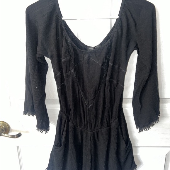Romeo & Juliet Couture Charcoal Textured romper - Picture 1 of 11